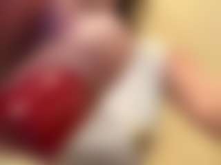 Live cam show with Viola - Bedroom on Camsoda