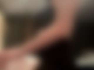 Live cam show with Viola - Granny Dildo on CamwithHer