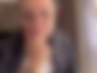 Live cam show with TomikoBrugliera - White on Hubzter Live | georgia