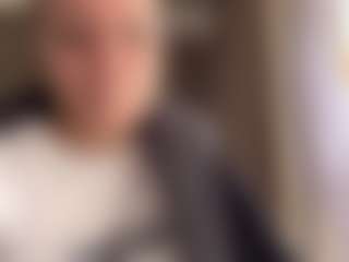 Live cam show with TomikoBrugliera - Petite on Camsoda