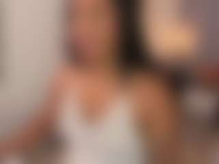 Live cam show with justlilah - Striptease on instabang