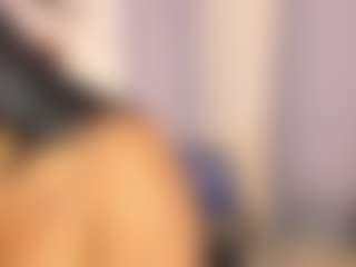 Live cam show with justlilah - New Bedroom on Camsoda