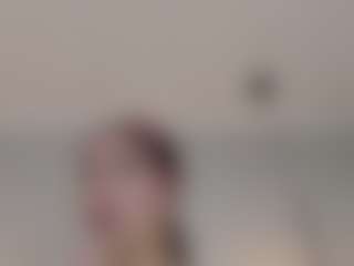 Live cam show with liz-lunna - Colombia on Streamer API