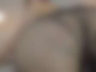 Live cam show with liz-lunna - Muscular on madthumbs