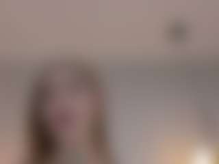 Live cam show with liz-lunna - Smoking on Camsoda