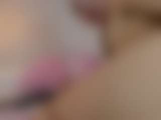 Live cam show with liz-lunna - Big Balls on Camsoda