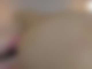 Live cam show with liz-lunna - Smoking on Camsoda