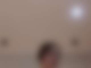 Live cam show with liz-lunna - Spank on Camsoda