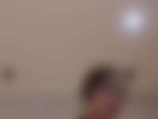 Live cam show with liz-lunna - Submissive on Camsoda