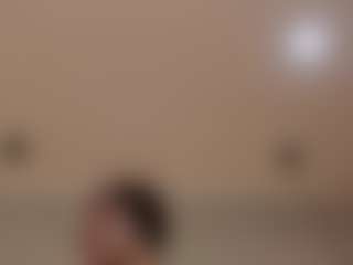 Live cam show with liz-lunna - English on Camsoda