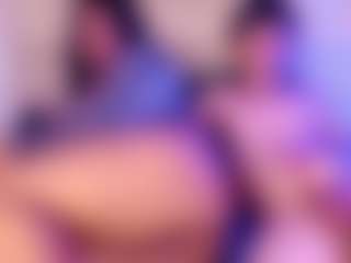 Live cam show with salomemiranda - Tease on fapnchat
