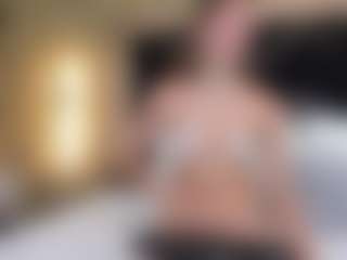 Sofi-and-Dante's Live Sex Cam Show