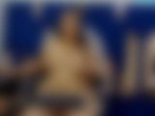 Live cam show with Ivy - Shower on friskycurves.com