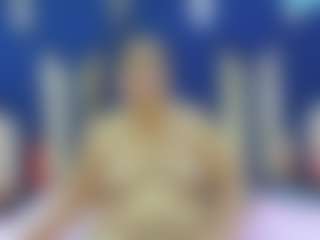 Live cam show with Ivy - Chubby on Camsoda