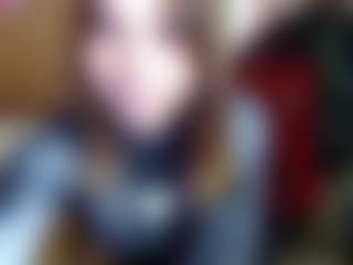Live cam show with KristenMeloche - Hazel Eyes on CamwithHer