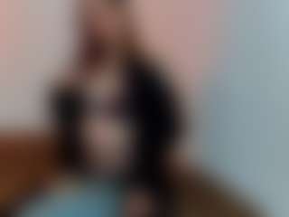 Live cam show with KristenMeloche - Tease on Camming Site