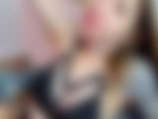 Live cam show with KristenMeloche - Brown Eyes on Camsoda