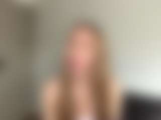 Amelie's Live Sex Cam Show