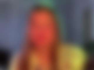 Live cam show with MaximinaEtling - Middle Aged on Soda Cam