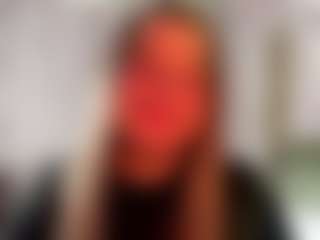 MaximinaEtling MILF webcam performer live streaming