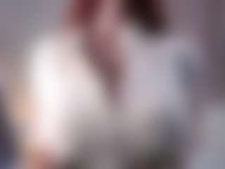 Live cam show with MerrillTurnbull - Curvy Teen (18+) on CamClone