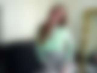 Live cam show with MerrillTurnbull - Petite on Camsoda