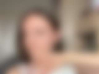 Live cam show with Lea - Dirty Talk on AdultVida.com