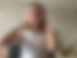 Live cam show with Lea - Skinny Teen (18+) on Cam Slut