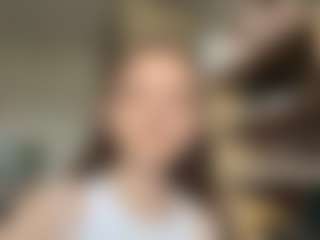 Live cam show with Lea - Arab Small Tits on AdultVida.com