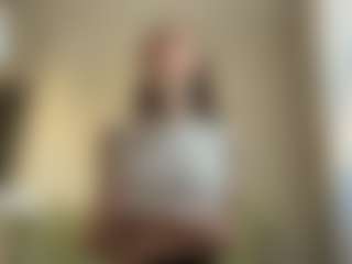 Live cam show with Lea - Double Penetration on sexylive.show