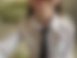 Live cam show with Lea - Smoking on fuck-show.com