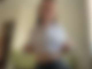 Live cam show with Lea - Normal on Adult Interactions