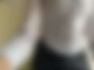 Live cam show with Lea - Facial Piercings on Adult Interactions
