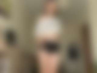 Live cam show with Lea - Brown Hair on Nude Live Now