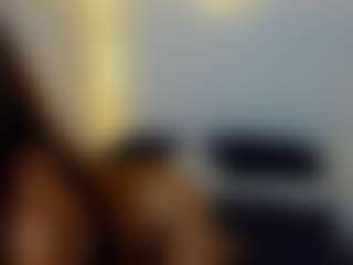 Live cam show with SarahSantacruz - Eating Pussy on Camversity