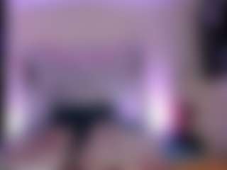 Live cam show with scarlet-snout - Ebony on Camsoda | colombia