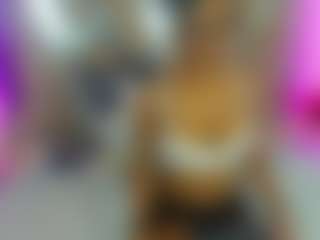 scarlet-snout's Live Sex Cam Show
