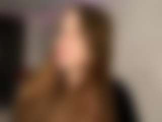 Live cam show with ShaunteRivali - New Spank on CamClone