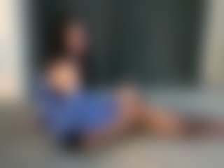 Live cam show with Emma - Brown Hair on CamSodaAdn