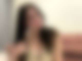 Live cam show with Emma - Upskirt on StripNow