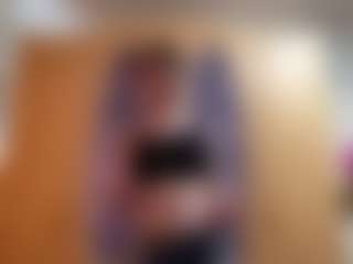 Live cam show with StevieStankaitis - New Small Tits on TeamSkeetLive