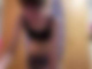 Live cam show with StevieStankaitis - Blue Eyes on Camsoda