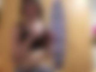 Live cam show with StevieStankaitis - Blue Eyes on Camsoda