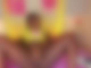 Live cam show with TylaBloom - Strip on Camsoda