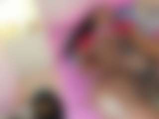 Live cam show with TylaBloom - Average on Camsoda