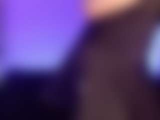 Live cam show with Viollette-Kat - New Big Ass on StripNow