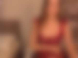 Live cam show with Vita-Croown - Normal on TeamSkeetLive