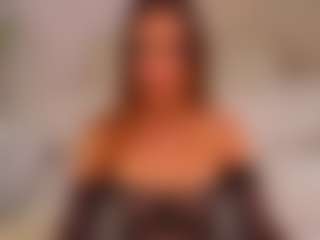 Live cam show with Vita-Croown - Twerk on Camsoda