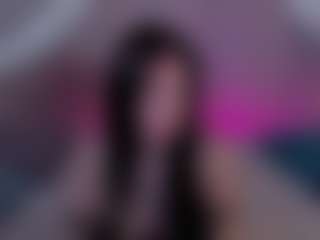 Live cam show with Vivienne-thea - Thin on TeamSkeetLive