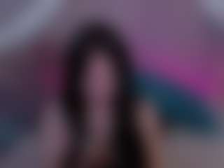 Live cam show with Vivienne-thea - Thin on Camsoda